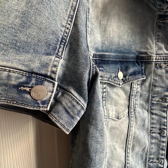 Wash Lab Women's Medium Denim Jean Jacket Short Puff Sleeve Light Wash Button Up - Picture 7 of 12